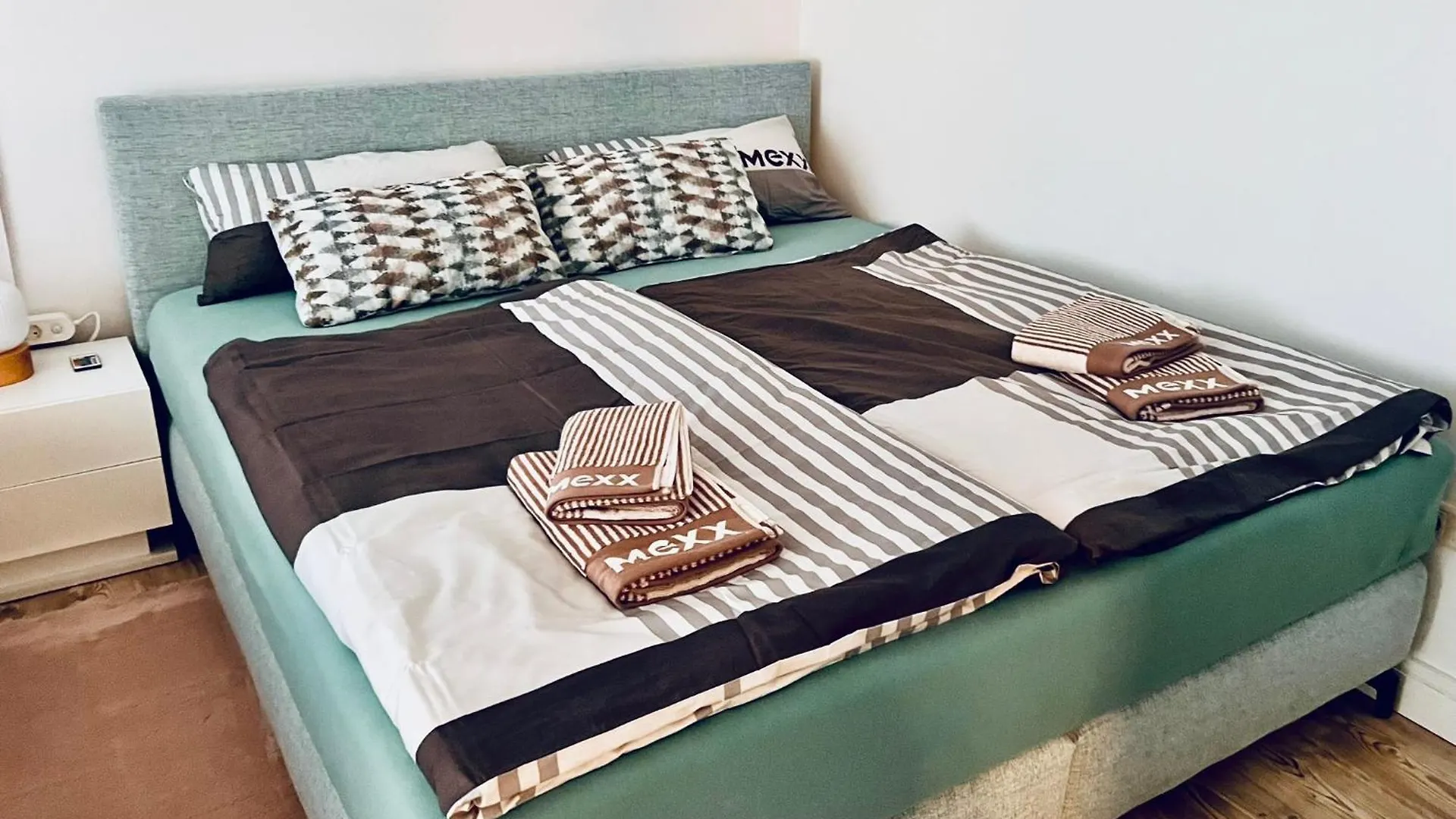 Stylish Apartment With Beautiful Ambiance Colonia