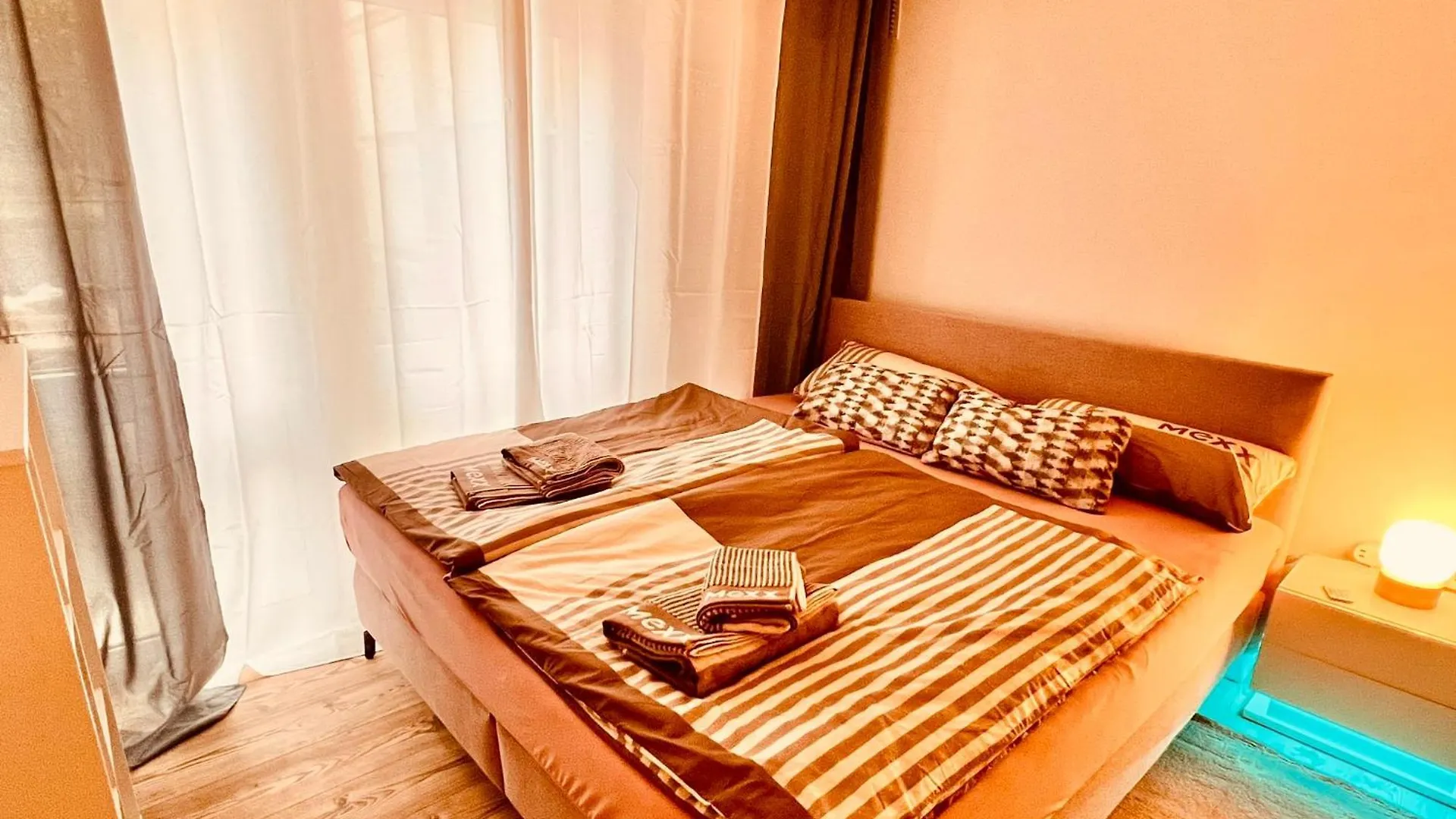 Stylish Apartment With Beautiful Ambiance Colonia
